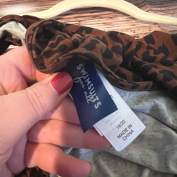 Swimsuits for All Leopard Cover Up - Picture 3 of 5